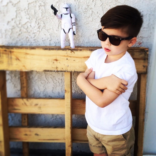 quan ao tre em mau trang 1