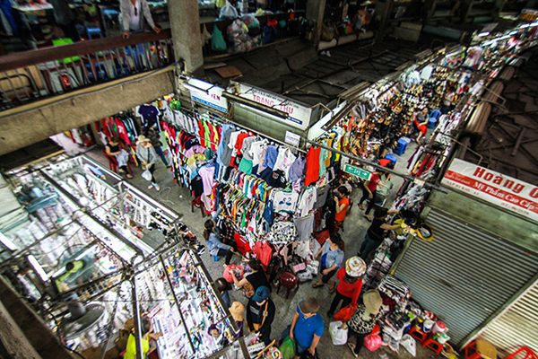 quan ao tre em gia si cho tan binh 3