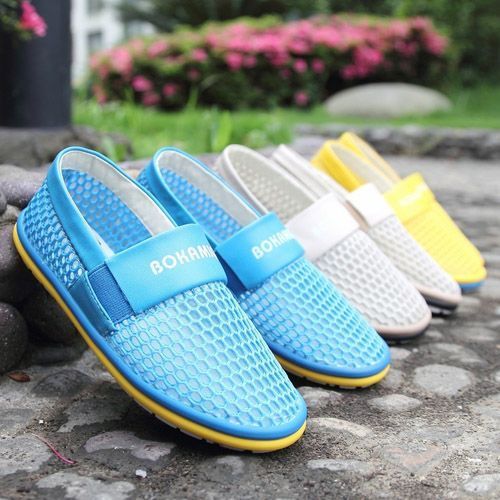 giay luoi danh cho be