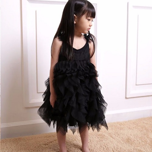 dam-cho-be-gai-13-tuoi-mau-den-nang-dong-hien-dai-va-da-dang-kieu-dang2