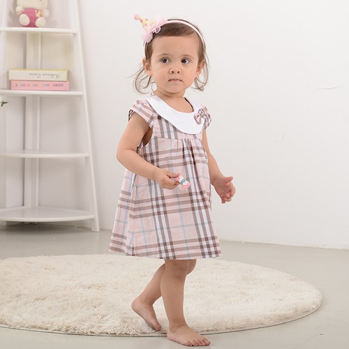 dam-mac-nha-cho-be-gai-voi-kieu-dang-da-dang-thoai-mai-chao-he1