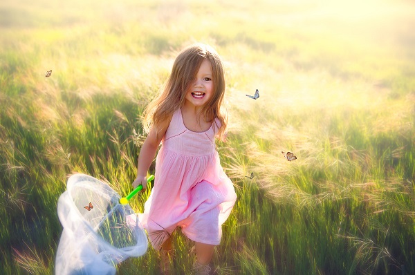 dam-mac-nha-cho-be-gai-voi-kieu-dang-da-dang-thoai-mai-chao-he10