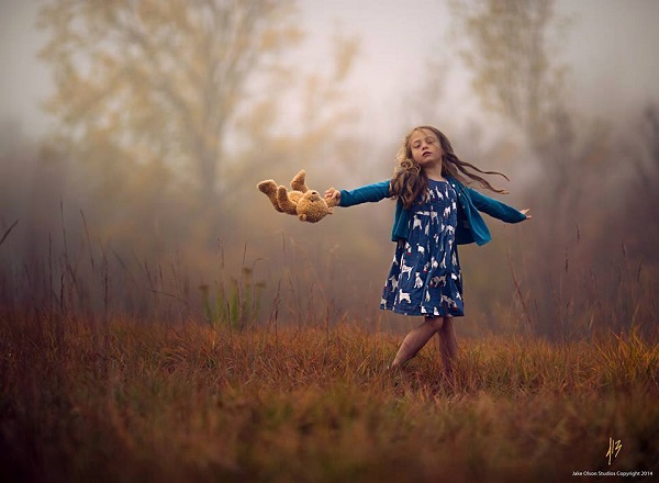 dam-mac-nha-cho-be-gai-voi-kieu-dang-da-dang-thoai-mai-chao-he4