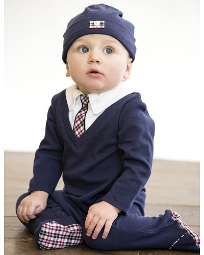 cach-ket-hop-vest-quan-ao-cho-be-trai-6-thang-tuoi-sang-trong-chat-luong5