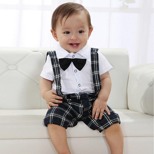 cach-ket-hop-vest-quan-ao-cho-be-trai-6-thang-tuoi-sang-trong-chat-luong9