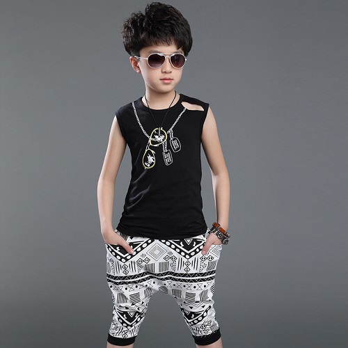 cach-lua-chon-quan-ao-be-trai-9-tuoi-mac-nha-sao-cho-vua-dep-vua-chat-luong1