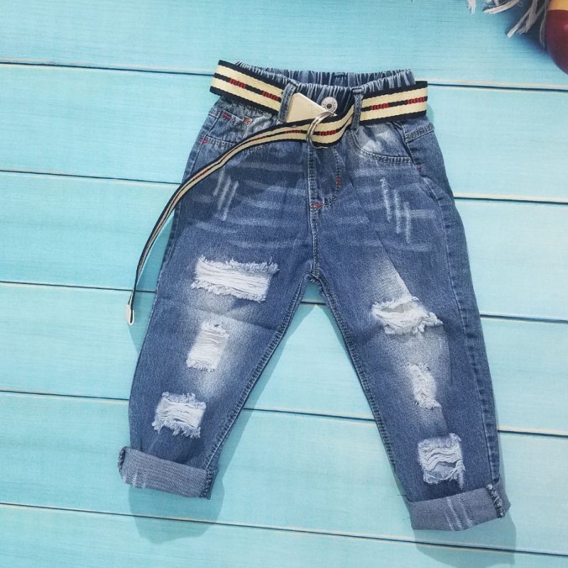 xu hướng quần áo trẻ em cá tính luôn thay đổi theo từng năm