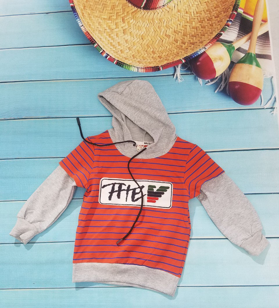 xu hướng quần áo trẻ em cá tính luôn thay đổi theo từng năm