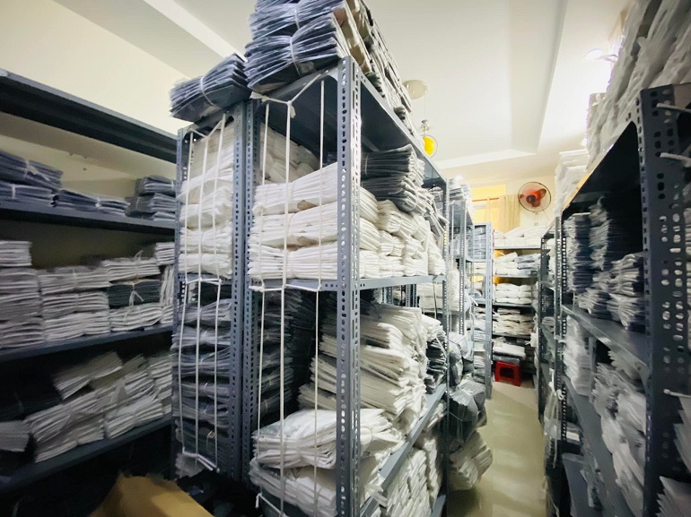 Giải đáp về ri quần áo? 1 ri quần áo trẻ em là bao nhiêu cái?