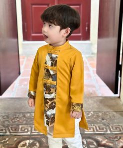 Set áo dài bé trai tết 2025 CT39A họa tiết cò hoa cúc cổ điển tone vàng sang trọng kèm quần kaki trắng cao cấp