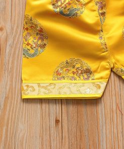 Bộ tết cho bé trai ngắn tay dưới 3 tuổi kèm nón gấm vàng dệt hoa văn SE173-V2