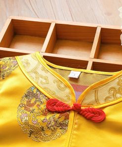 Bộ tết cho bé trai ngắn tay dưới 3 tuổi kèm nón gấm vàng dệt hoa văn SE173-V2